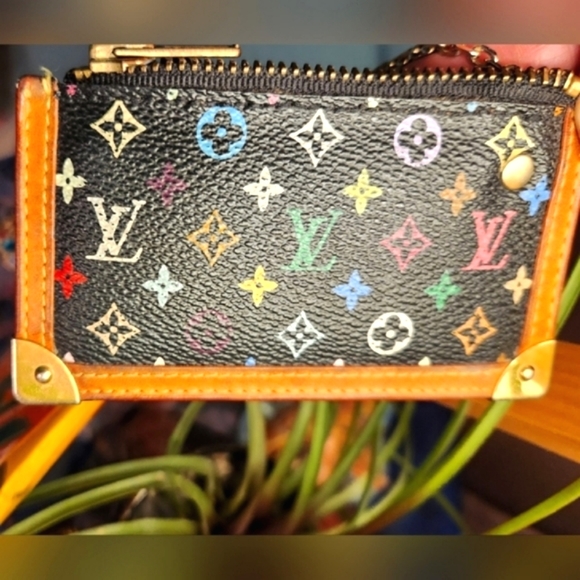 LOUIS VUITTON 2005 Takashi Murakami Collab Black Multi NEW Zipper Key Cles Purse - Picture 3 of 16
